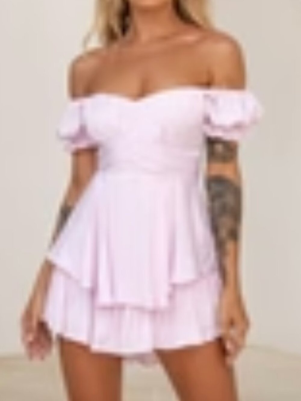 Selfie Leslie Linka Off-Shoulder Tie Back Romper Light Lilac